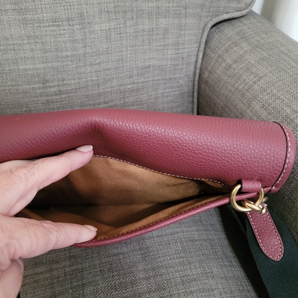 Coach CH828 Turner Colorblock Chambray Crossbody Messenger Bag Wine Multi - Picture 4 of 8